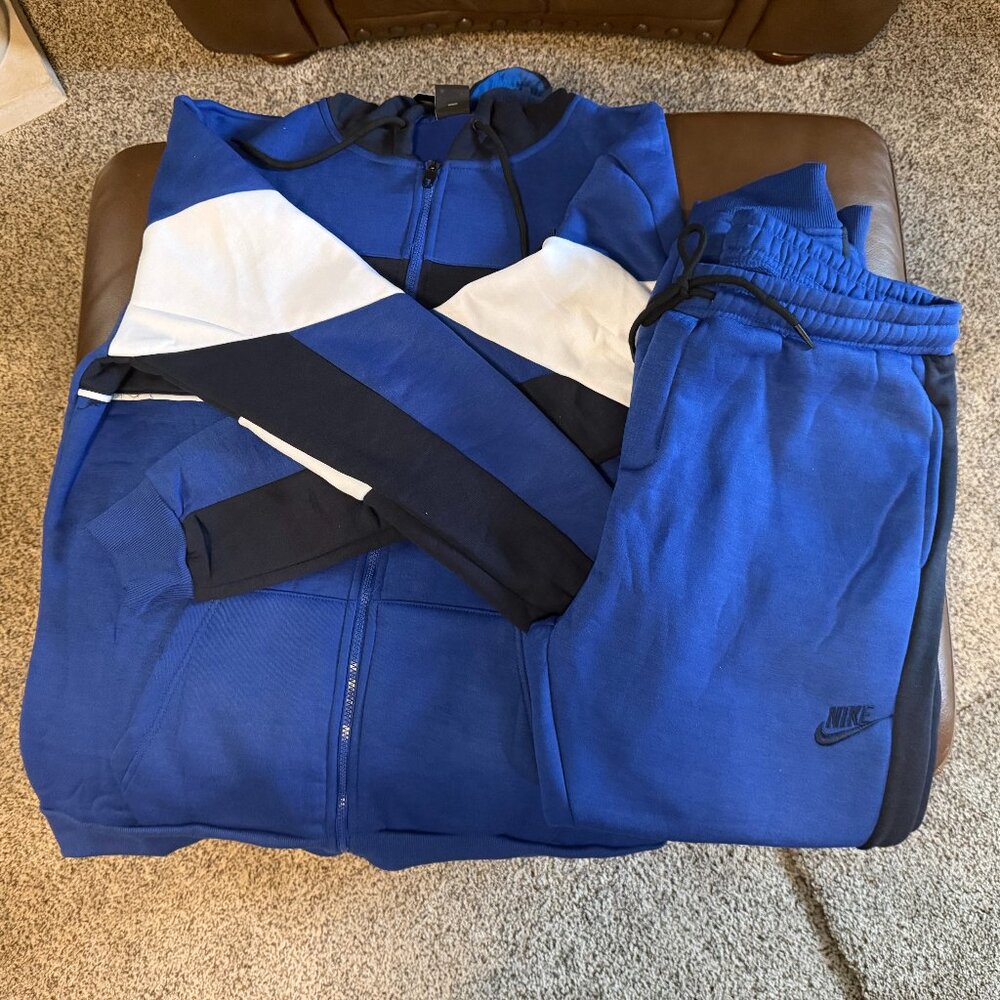 Men’s Nike Sweatsuit – Full Zip Hoodie & Joggers – Blue/Black/White – Size 2XL